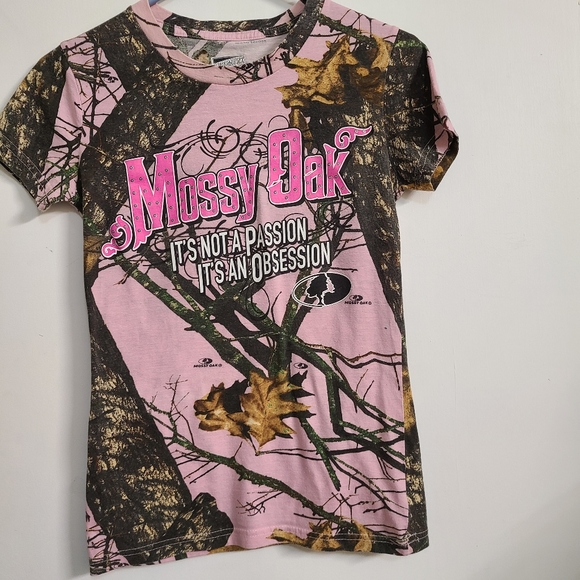 Mossy Oak by Paramount Outdoors Tops - Mossy Oak Tee by Paramount Outdoors Pink Oak